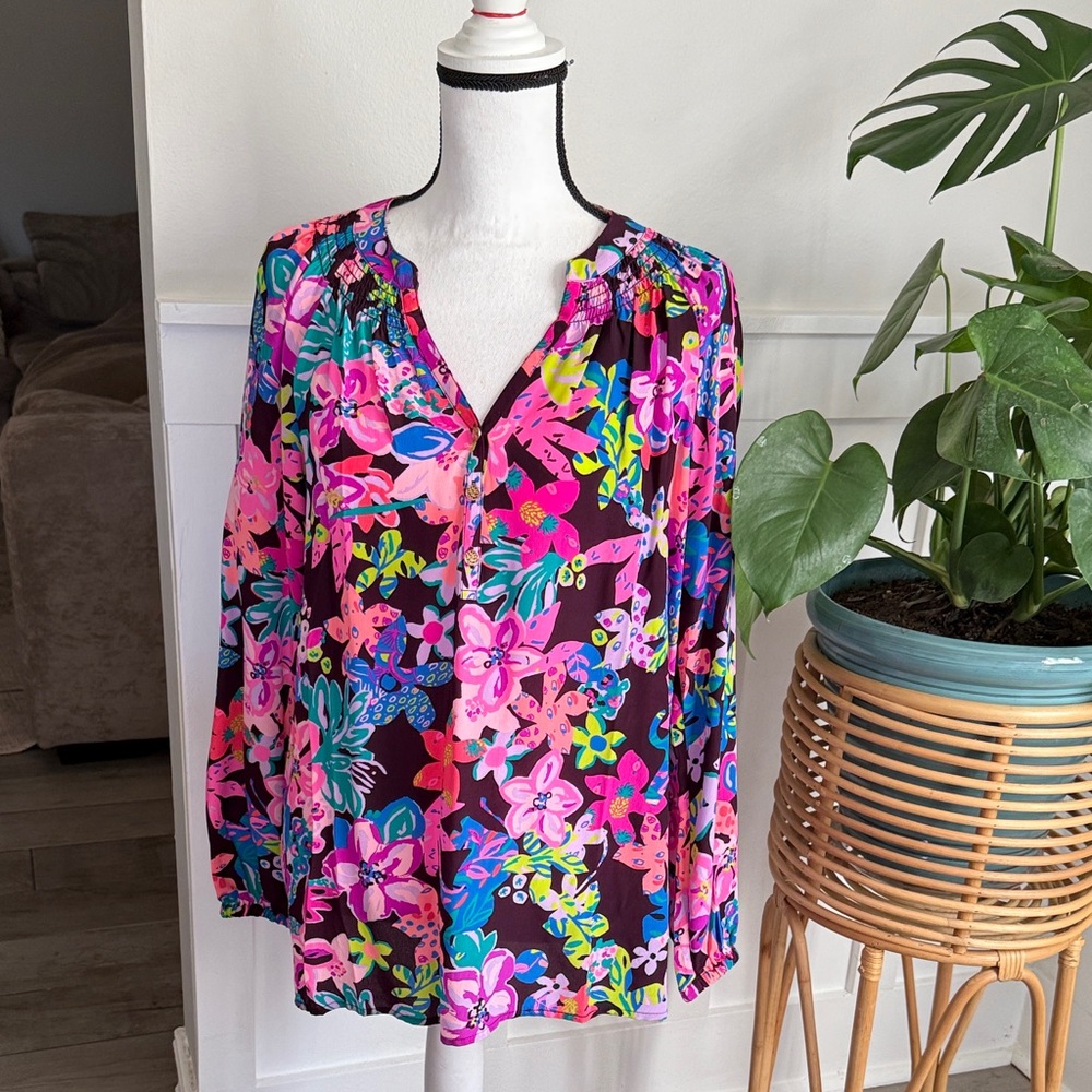 Lilly Pulitzer Elsa Top size M “cherry ganache bohemian garden”